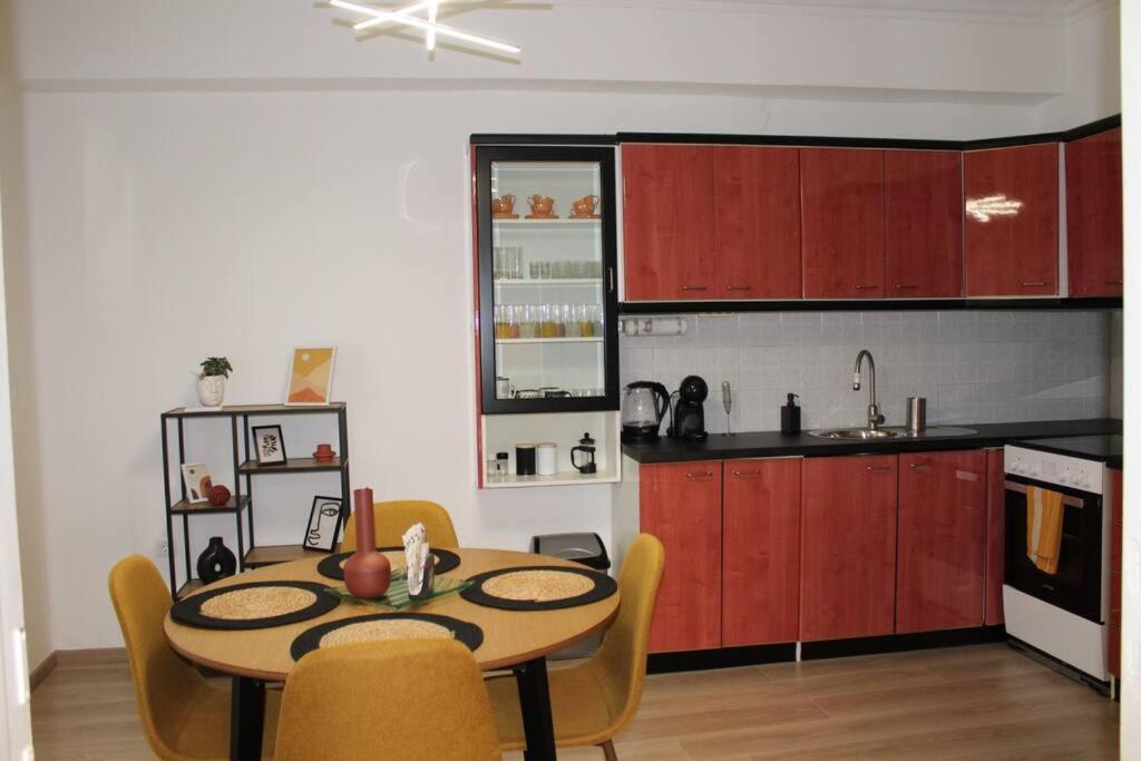 Apartamento Kouki House Atenas Exterior foto